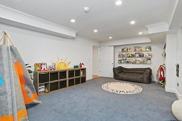 game room featuring baseboards, ornamental molding, carpet flooring, and recessed lighting