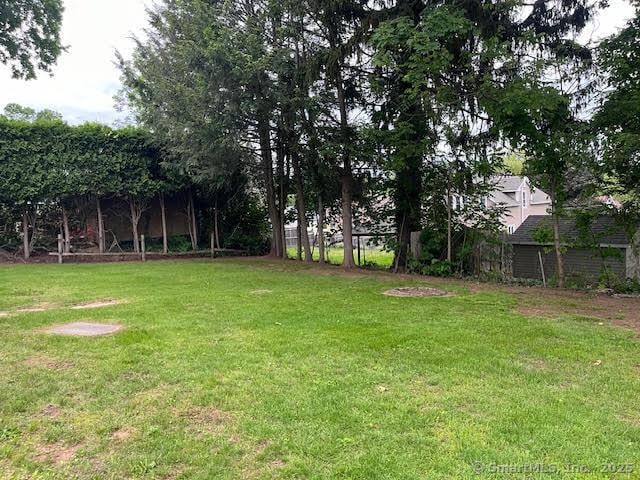 12 Homecrest St, Newington, CT 06111 - view of green lawn