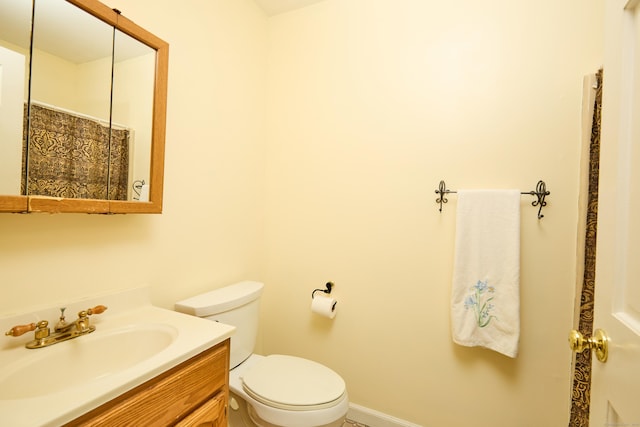 581 Oxford Rd, Oxford, CT 06478 - full bath with vanity, toilet, and baseboards