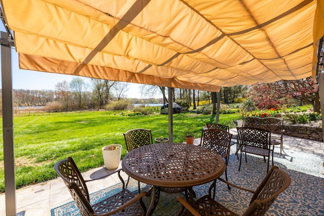 view of patio featuring outdoor dining space