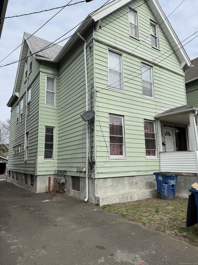 148 Plymouth St, New Haven, CT 06519 - view of side of home