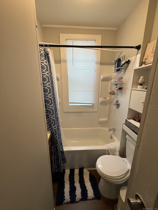 148 Plymouth St, New Haven, CT 06519 - full bath featuring crown molding, shower / tub combo, and toilet