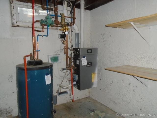 35 Greenhouse Blvd, West Hartford, CT 06110 - utilities with water heater