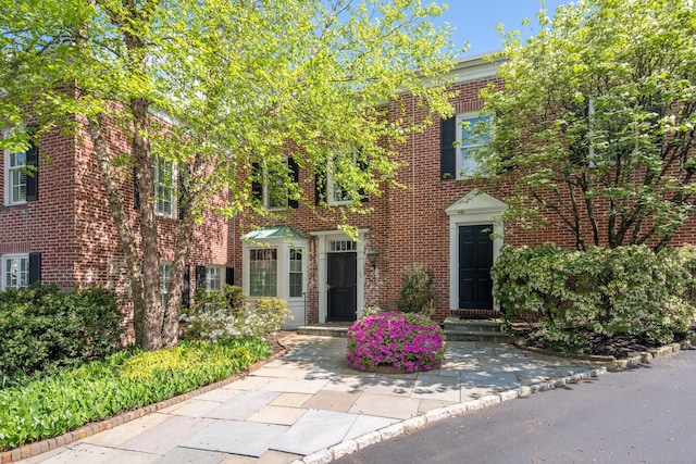 2 Mead St Unit 20, New Canaan, CT 06840 - view of front of property featuring brick siding