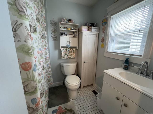 21-23 Elm St, Derby, CT 06418 - bathroom with a shower with shower curtain, baseboards, toilet, vanity, and tile patterned flooring