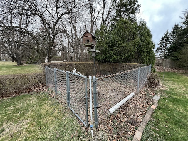 31 Mountain View Dr, Rocky Hill, CT 06067 - view of yard