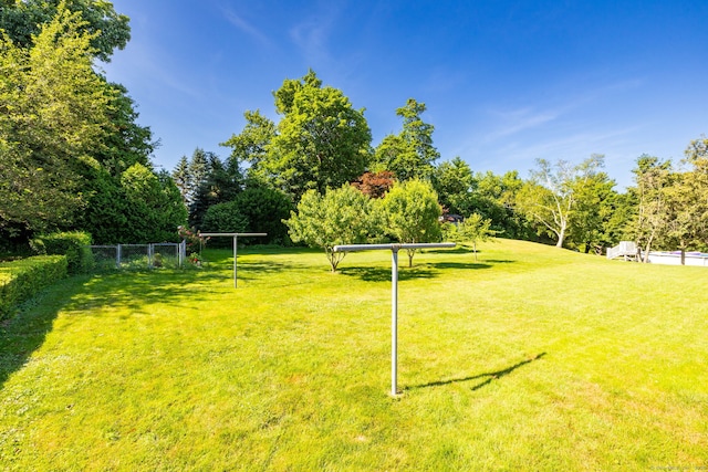 31 Mountain View Dr, Rocky Hill, CT 06067 - view of yard