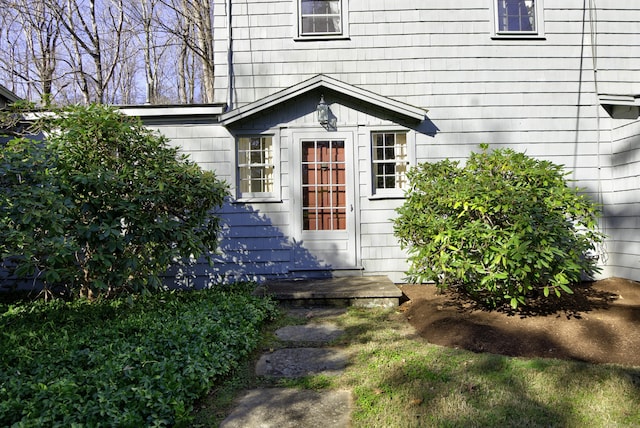 538 County Rd, Guilford, CT 06437 - view of property entrance