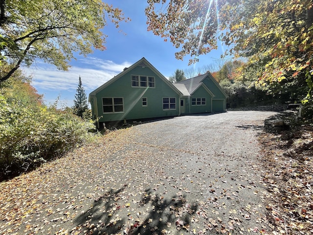 205 Arch Bridge Rd, Bethlehem, CT 06751 - view of front of house featuring gravel driveway