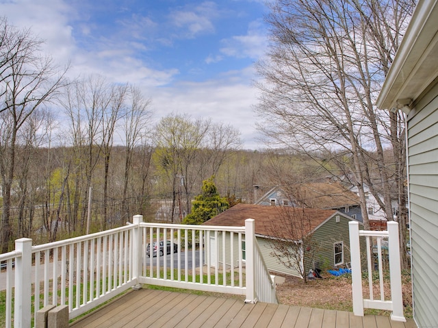 10 Versailles Rd, Lisbon, CT 06351 - view of wooden deck