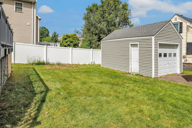 435 Lenox Rd, Fairfield, CT 06825 - view of yard featuring an outbuilding and driveway