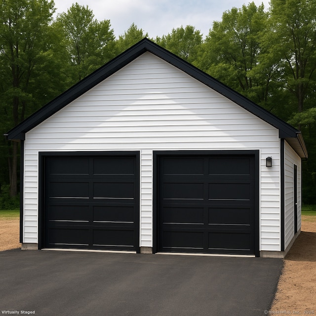 view of detached garage