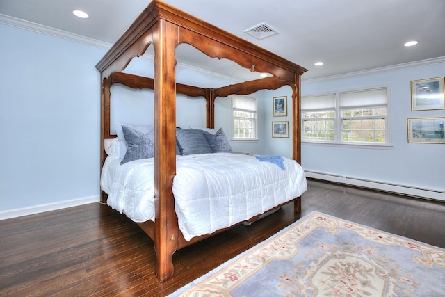 33 Pequot Trl, Westport, CT 06880 - bedroom with ornamental molding, wood-type flooring, baseboard heating, recessed lighting, and baseboards