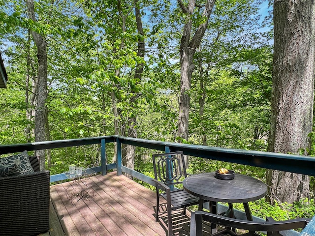 1177 Rock Rimmon Rd, Stamford, CT 06903 - view of deck