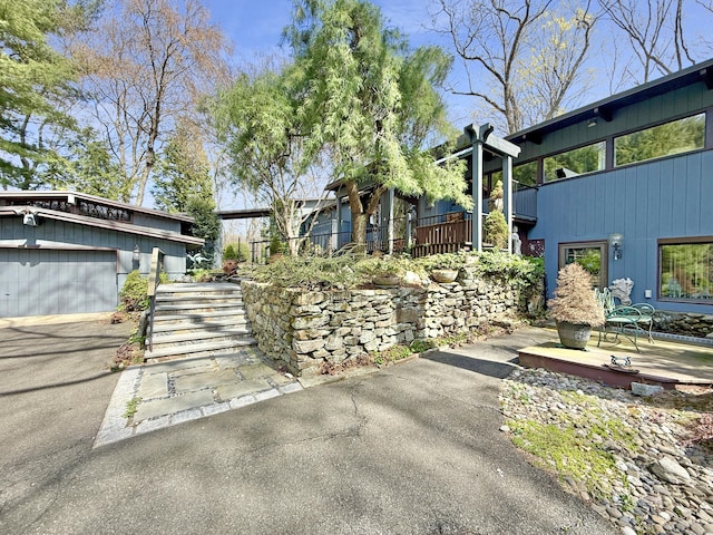 1177 Rock Rimmon Rd, Stamford, CT 06903 - exterior space