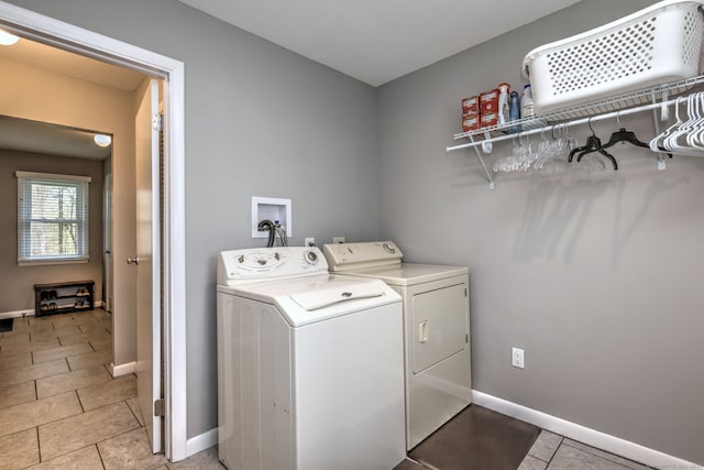 245 Paradise Ave, Hamden, CT 06514 - laundry room featuring baseboards, laundry area, light tile patterned flooring, and independent washer and dryer