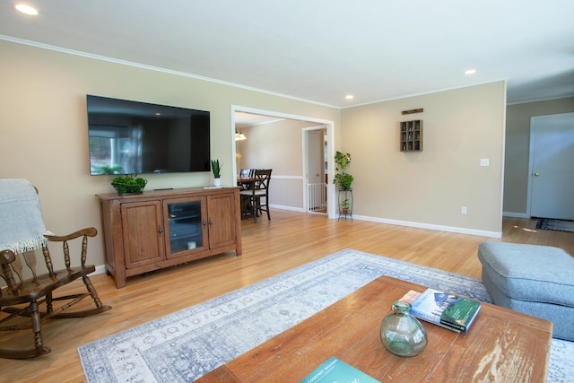 95 Hop Brook Rd, Simsbury, CT 06070 - living room with ornamental molding, light wood-style floors, recessed lighting, and baseboards