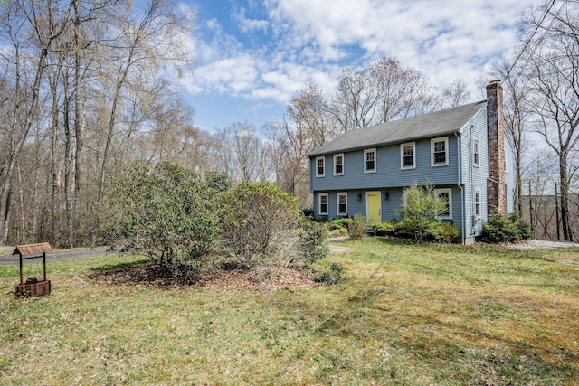 16 November Trl, Haddam, CT 06438 - colonial house with a front lawn and a chimney