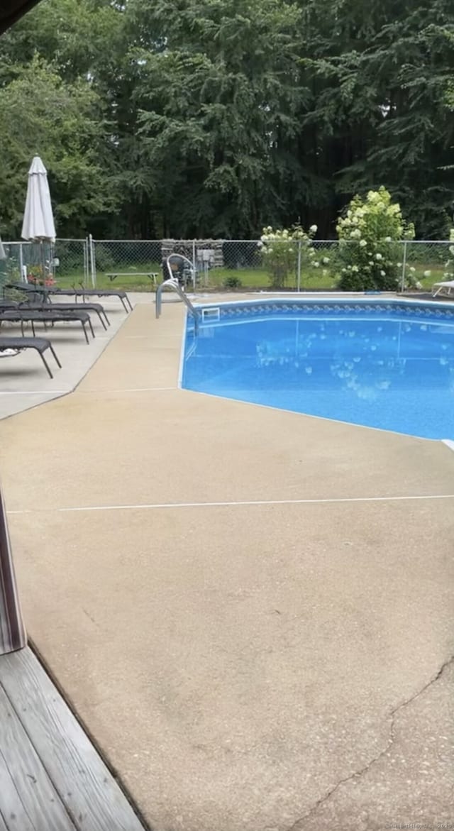 190 Wickham Rd, East Haddam, CT 06423 - view of swimming pool featuring a patio area
