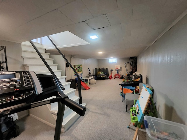 workout room with carpet