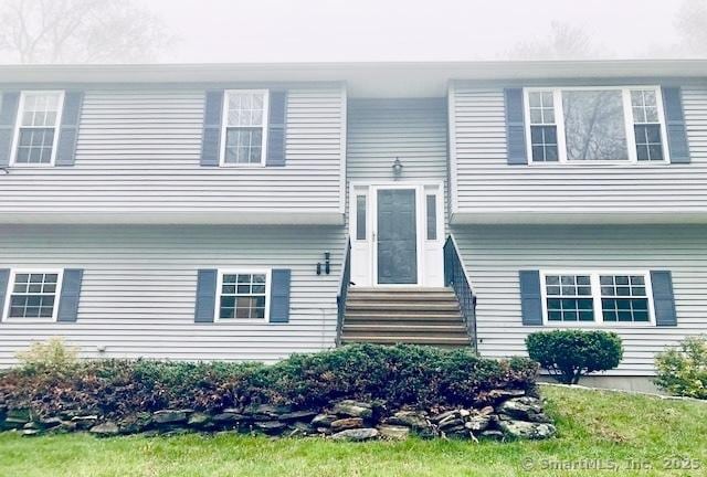 bi-level home with entry steps