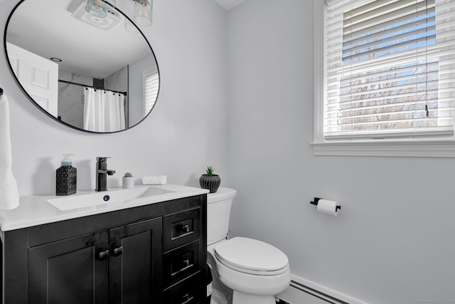 full bathroom with vanity, toilet, a shower with curtain, and baseboards
