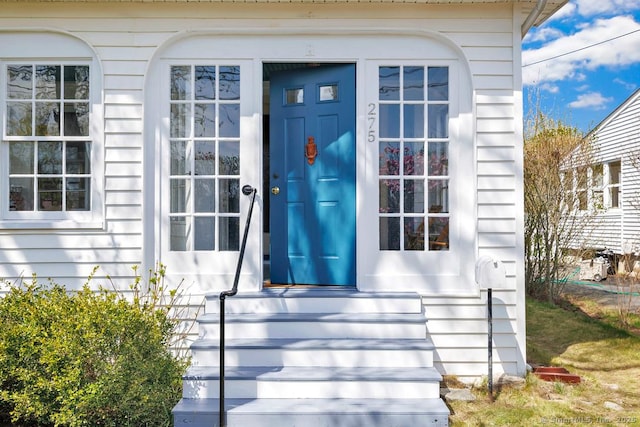 view of doorway to property