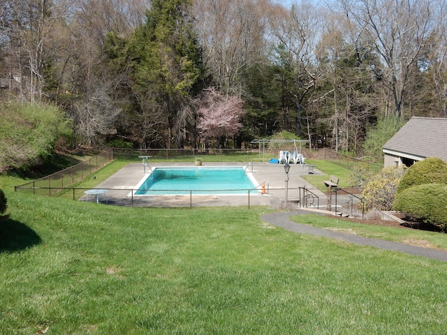 9 Heritage Cir Unit D, Southbury, CT 06488 - view of swimming pool featuring a patio