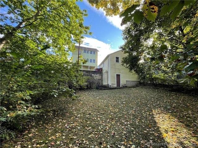 302 High St, Naugatuck, CT 06770 - view of yard