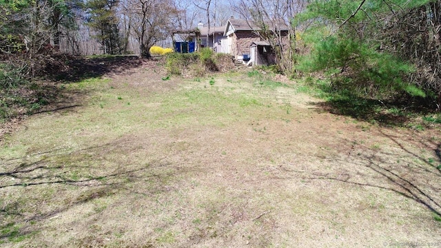 335 Paradise Ave, Hamden, CT 06514 - view of yard
