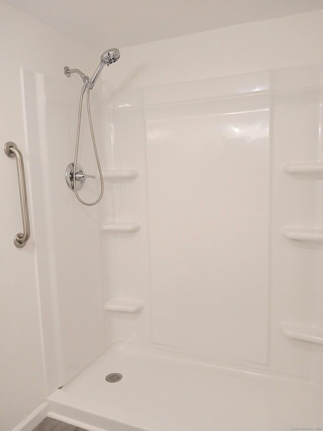 22 Bristol St, Wallingford, CT 06492 - full bathroom with walk in shower