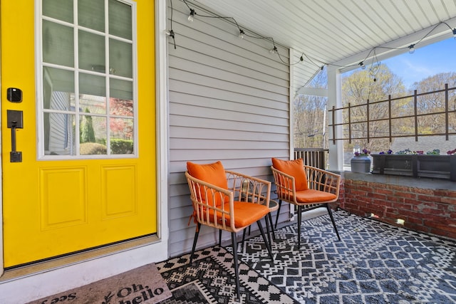 view of patio / terrace with covered porch
