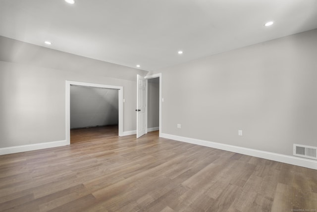 449 High St, Fairfield, CT 06824 - empty room featuring recessed lighting, light wood-style flooring, visible vents, and baseboards