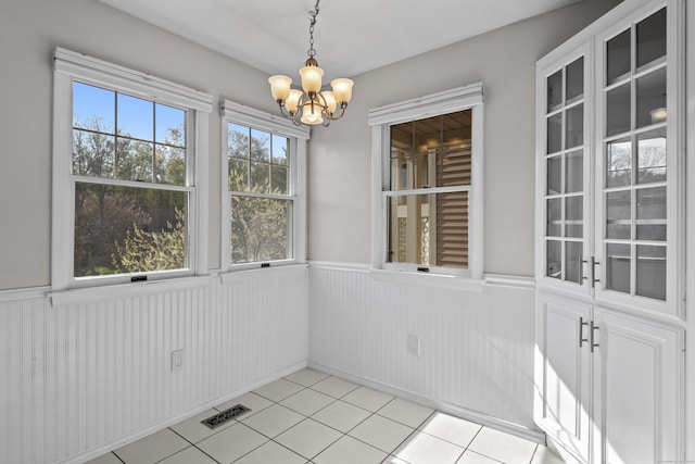 75 Brittania Rd Unit 75, Danbury, CT 06811 - unfurnished sunroom featuring visible vents and a notable chandelier