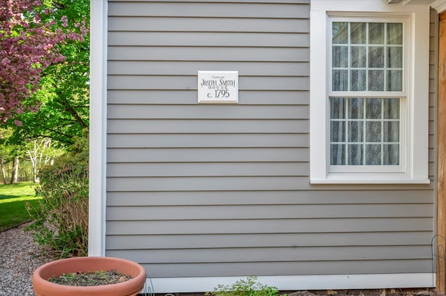 view of exterior details
