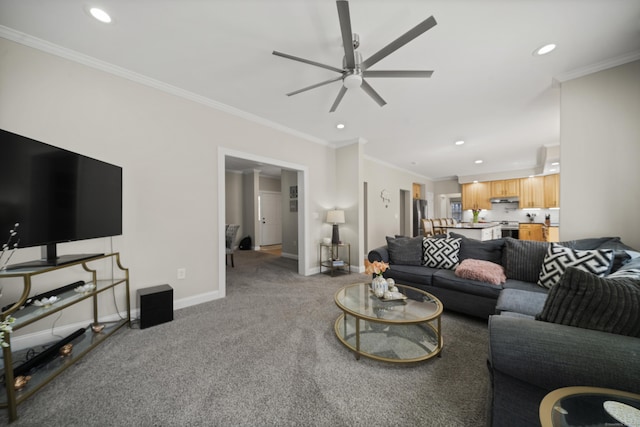 living area with baseboards, recessed lighting, and ceiling fan