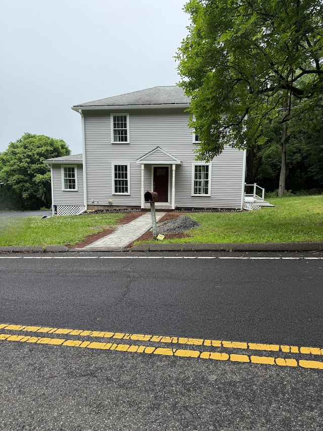 439 New Hanover Ave, Meriden, CT 06451 - view of front of home with a front yard