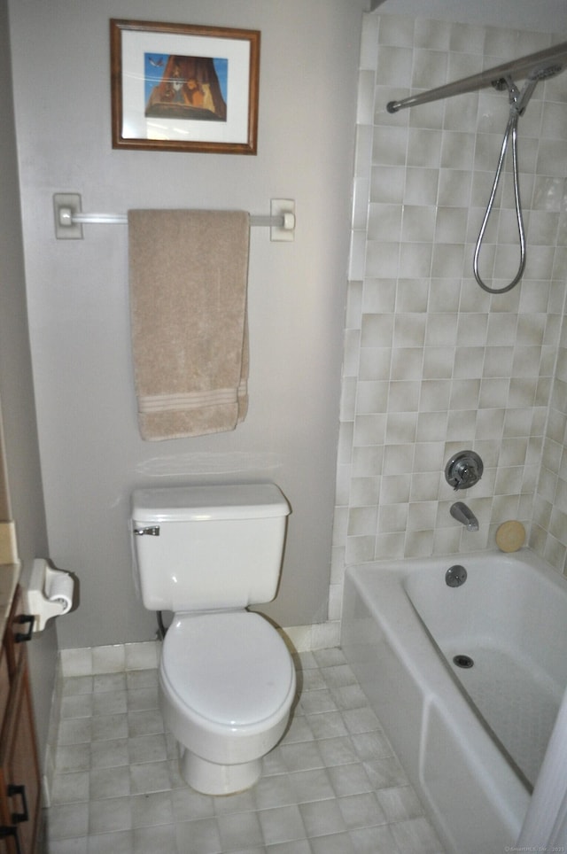 1 E Hayestown Rd Unit 142, Danbury, CT 06811 - bathroom with baseboards, tile patterned floors, bathtub / shower combination, and toilet