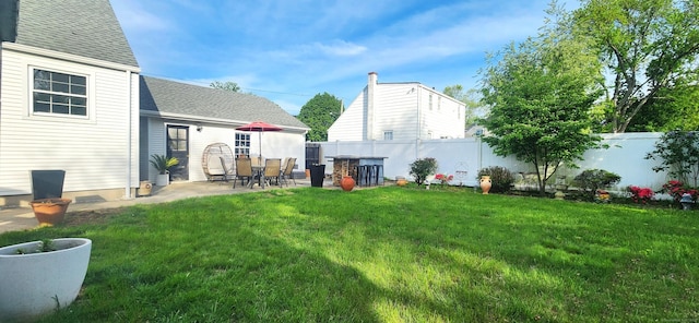 97 Waterbury Ave, Stamford, CT 06902 - view of yard featuring a patio