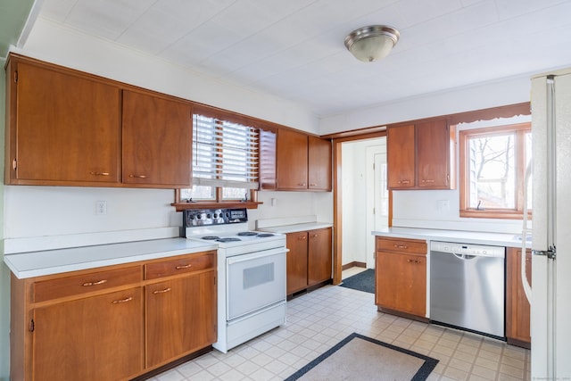 48 Jerusalem Hl, Trumbull, CT 06611 - kitchen featuring white appliances, plenty of natural light, and light countertops