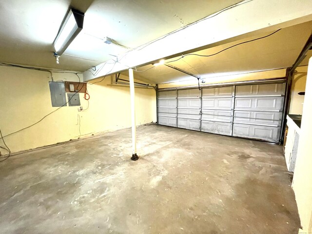 6 Stirling Ct, Middletown, CT 06457 - garage with electric panel