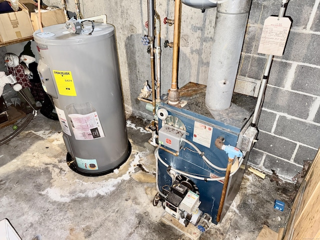 5 Hampton Rd, Enfield, CT 06082 - utility room featuring water heater