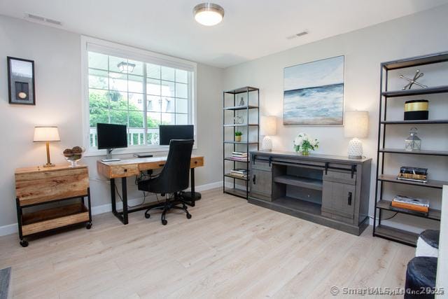 41 Stratton Forest Way, Simsbury, CT 06070 - home office with light wood finished floors and baseboards