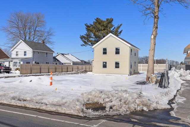 exterior space featuring fence