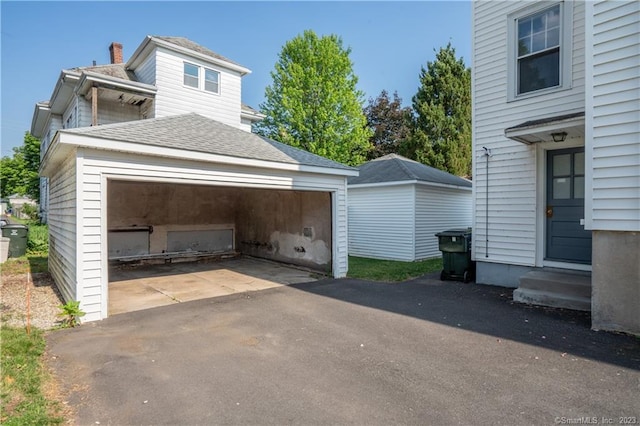 78-80 Lancaster Rd, West Hartford, CT 06119 - view of detached garage
