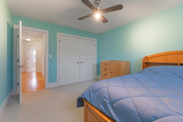 6 Holdridge Ct, Groton, CT 06355 - carpeted bedroom featuring baseboards, visible vents, ceiling fan, and a closet