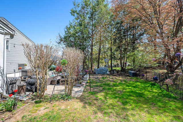 9 Berkshire Dr, Danbury, CT 06811 - view of yard with fence