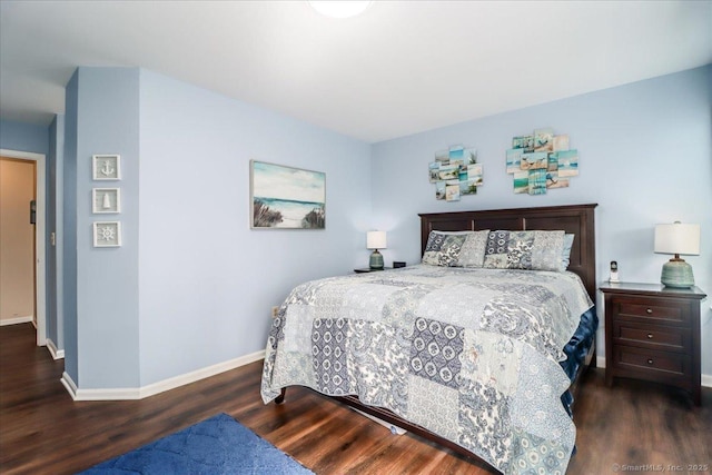20 E Pembroke Rd Unit 36, Danbury, CT 06811 - bedroom featuring baseboards and wood finished floors