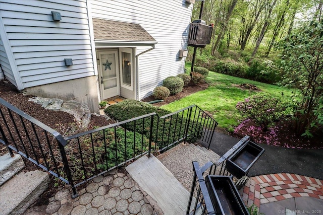 20 E Pembroke Rd Unit 36, Danbury, CT 06811 - doorway to property with a yard