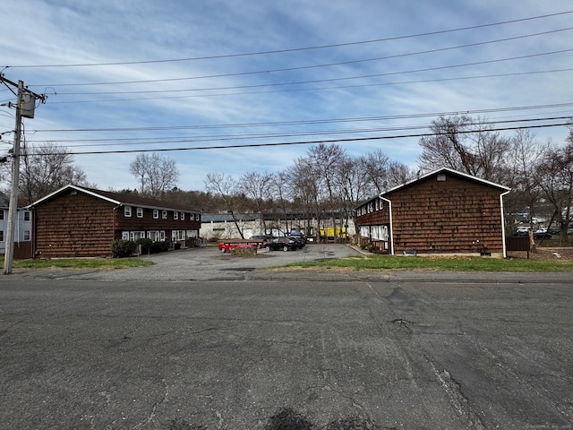 136 Westbury Park Rd Apt C, Watertown, CT 06795 - view of uncovered parking lot